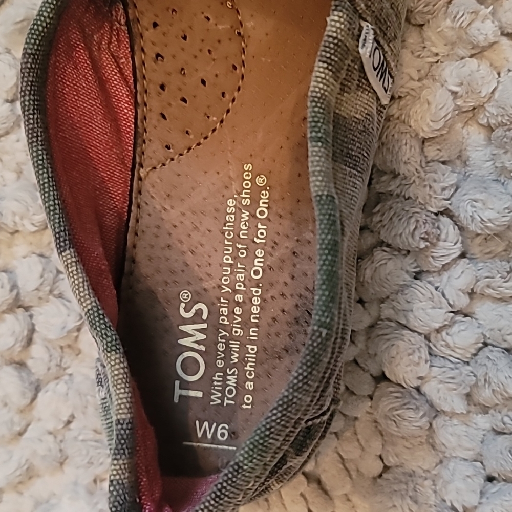 Women's TOMS - Picture 4 of 5
